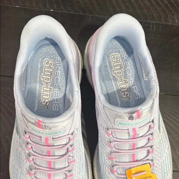Skechers Pastel Blue and Pink Slip-On Athletic Shoes NWOT - Picture 5 of 6